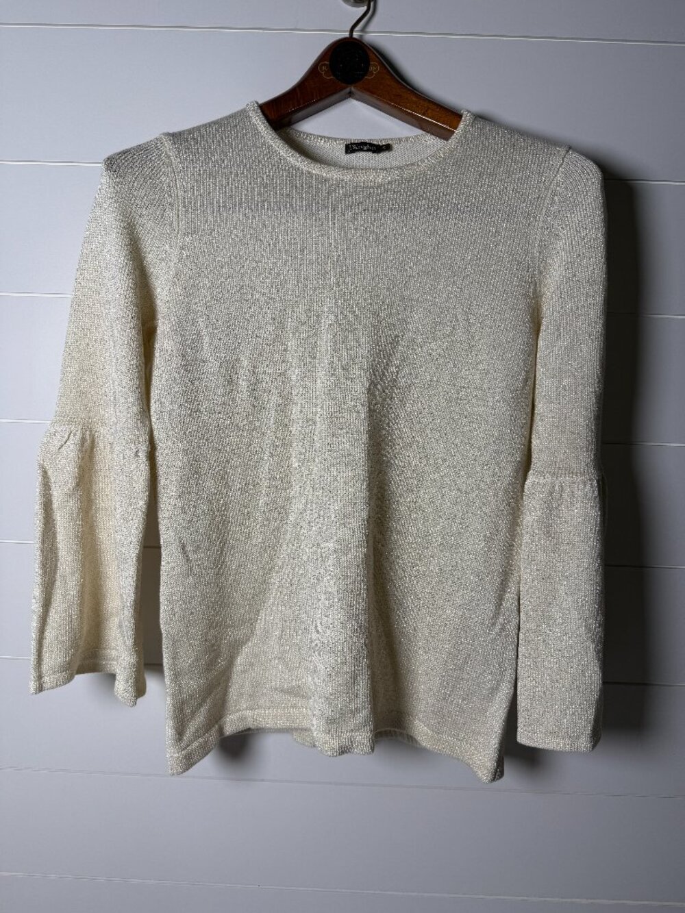 J. McLaughlin Crewneck Cream with Metallic Thread Bell Sleeve Sweater Sz Small